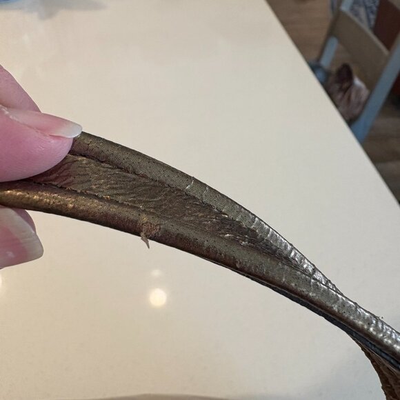 Coach Signature Poppy Large Tan Handbag - Pre-Owned - Picture 9 of 11